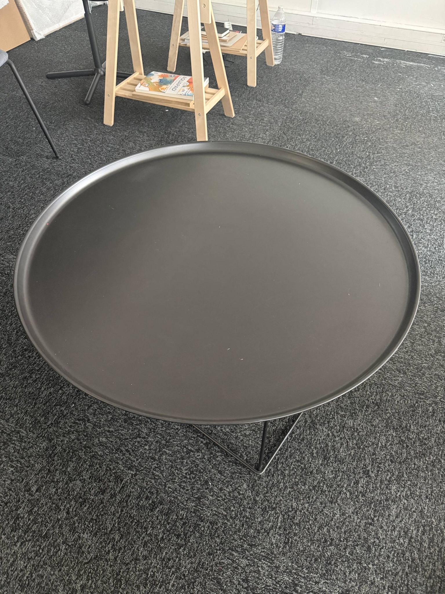Black table B&B Italia by Patricia Urquiola