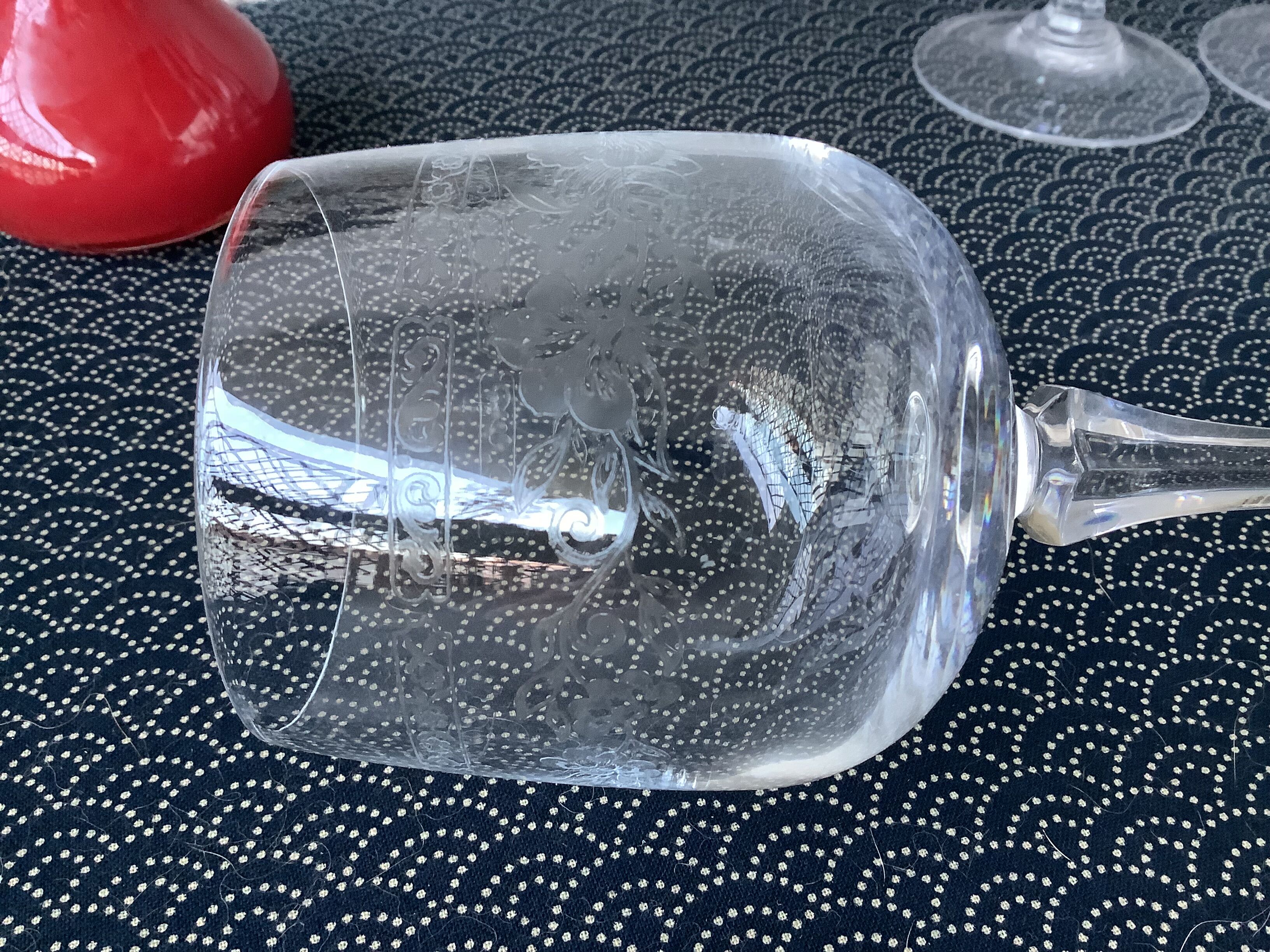 Crystal glasses chiseled on foot Vierzon
