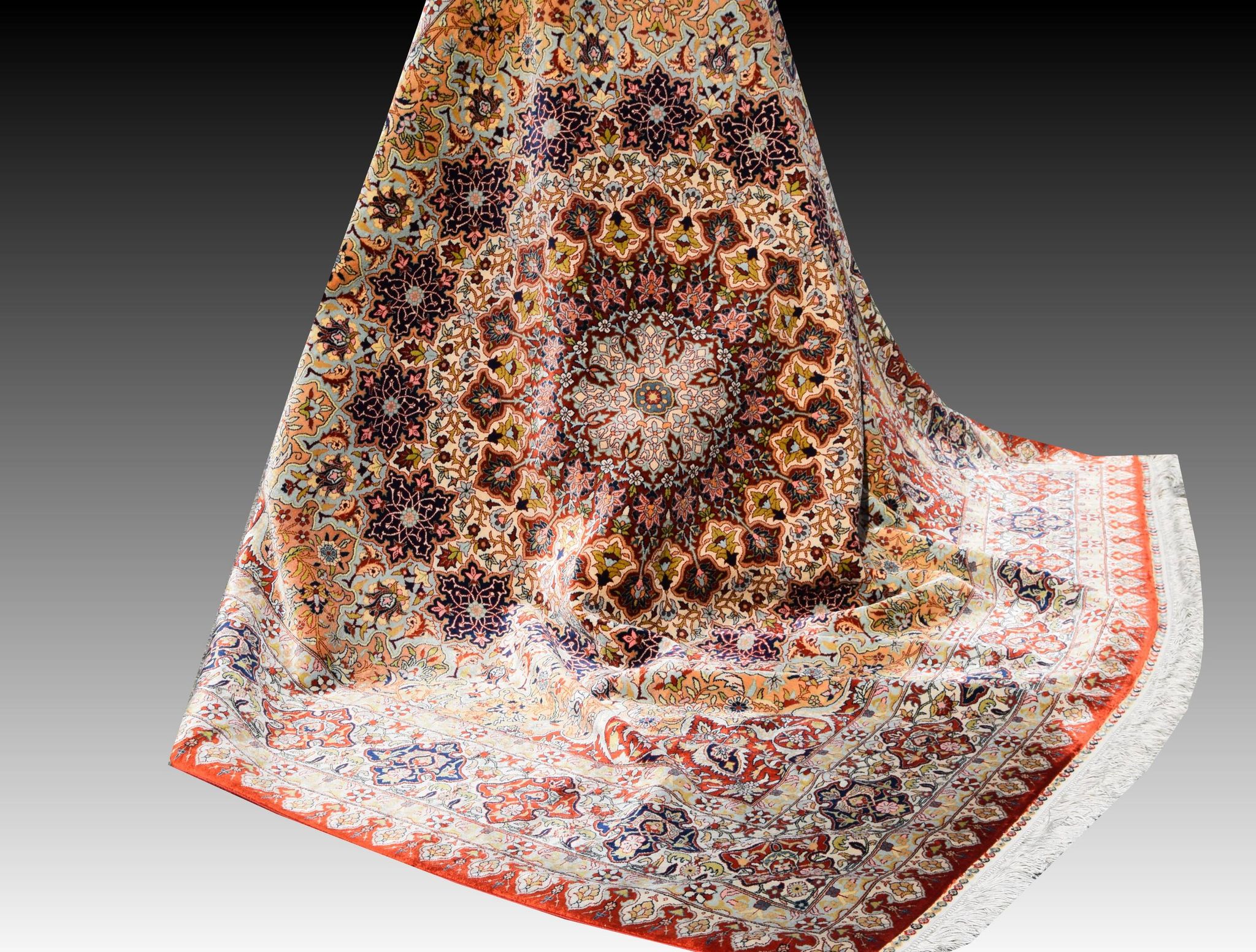 Egyptian Oriental Rug: 2.00 x 2.00 Meters - Pure Silk - Handmade