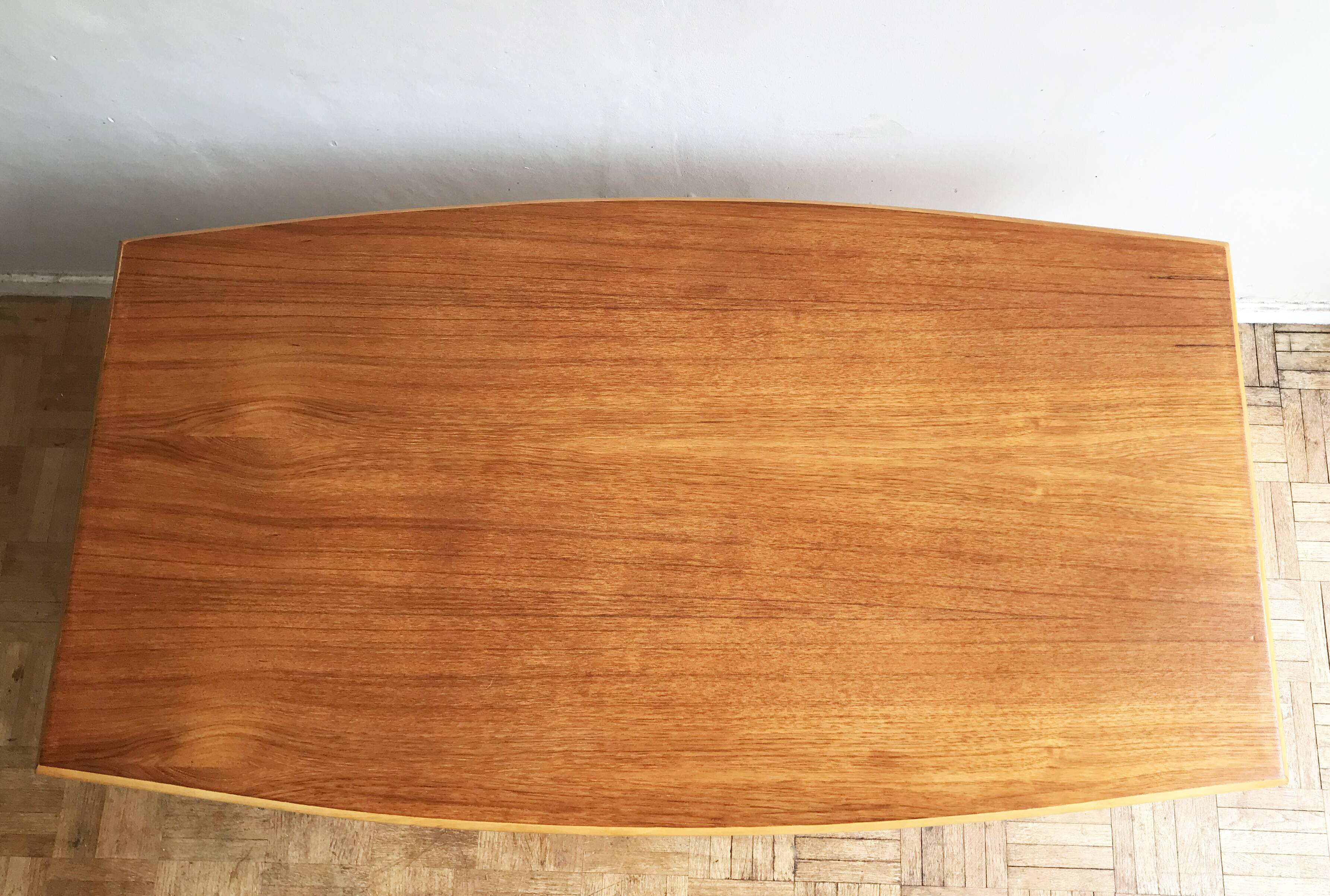 Table en teck blond des années 1960