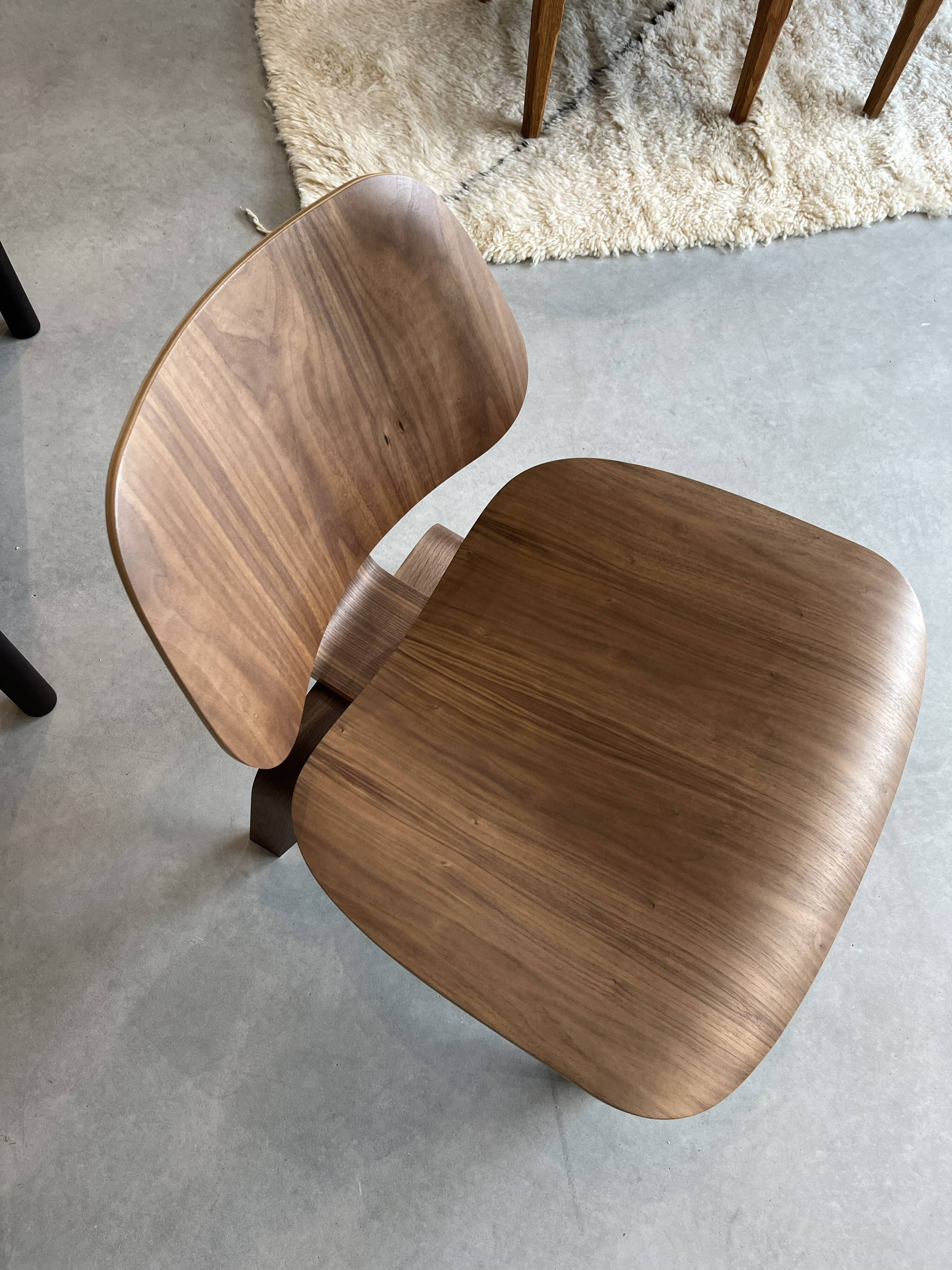 Charles & Ray Eames LCW Walnut Lounge Chair for Herman Miller