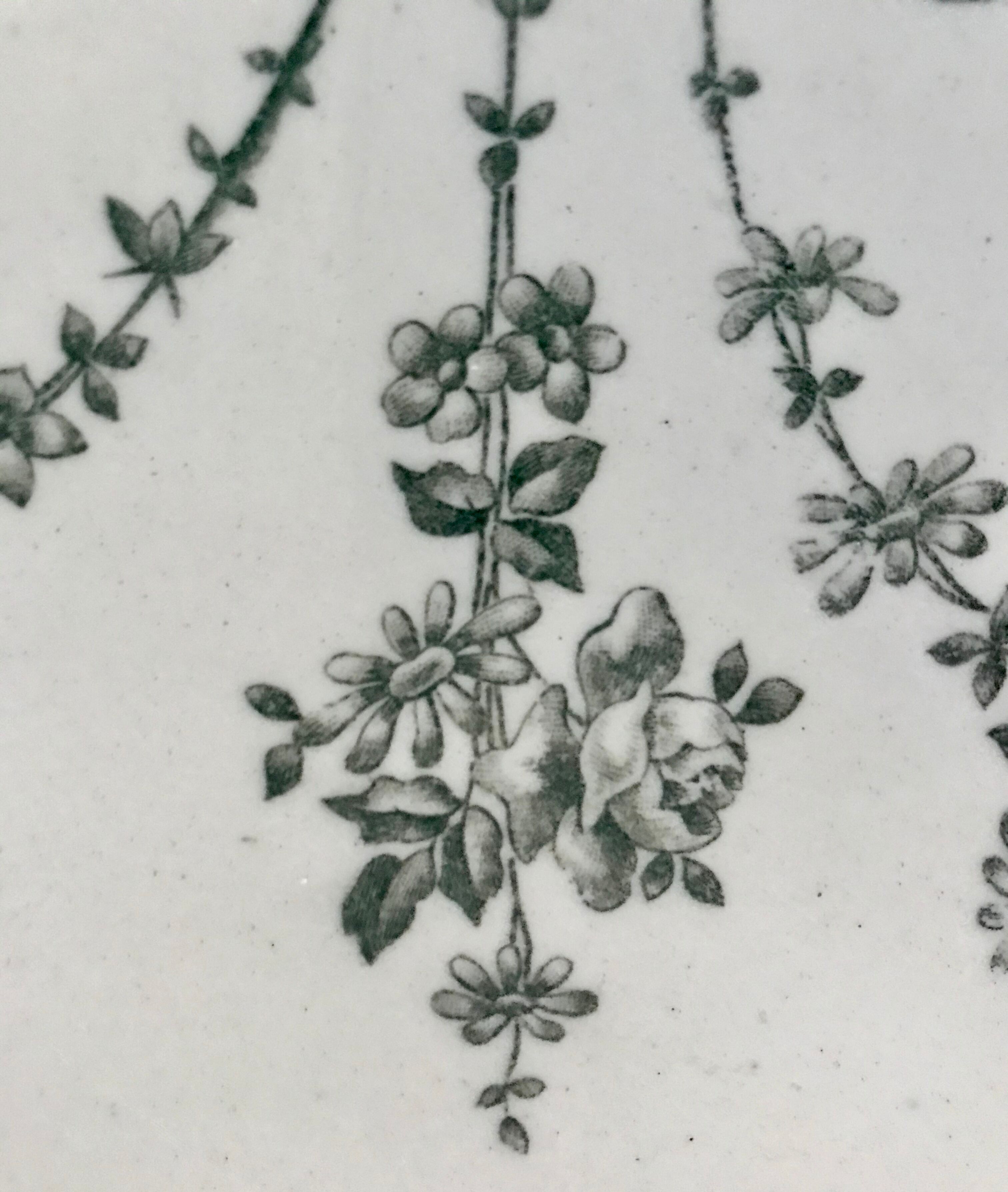 Longchamp iron earth dish