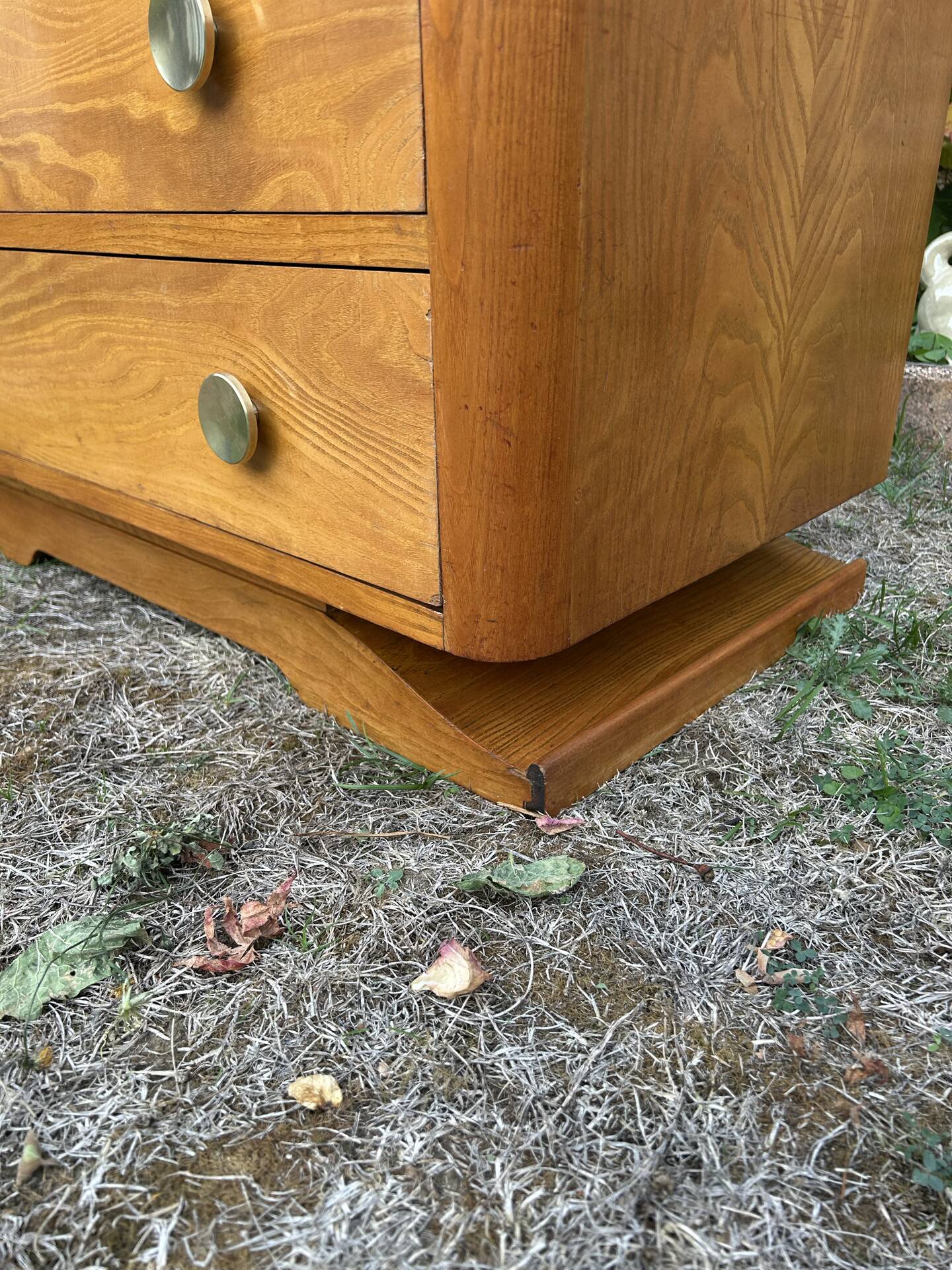 Art Deco chest of drawers with 4 drawers in light wood