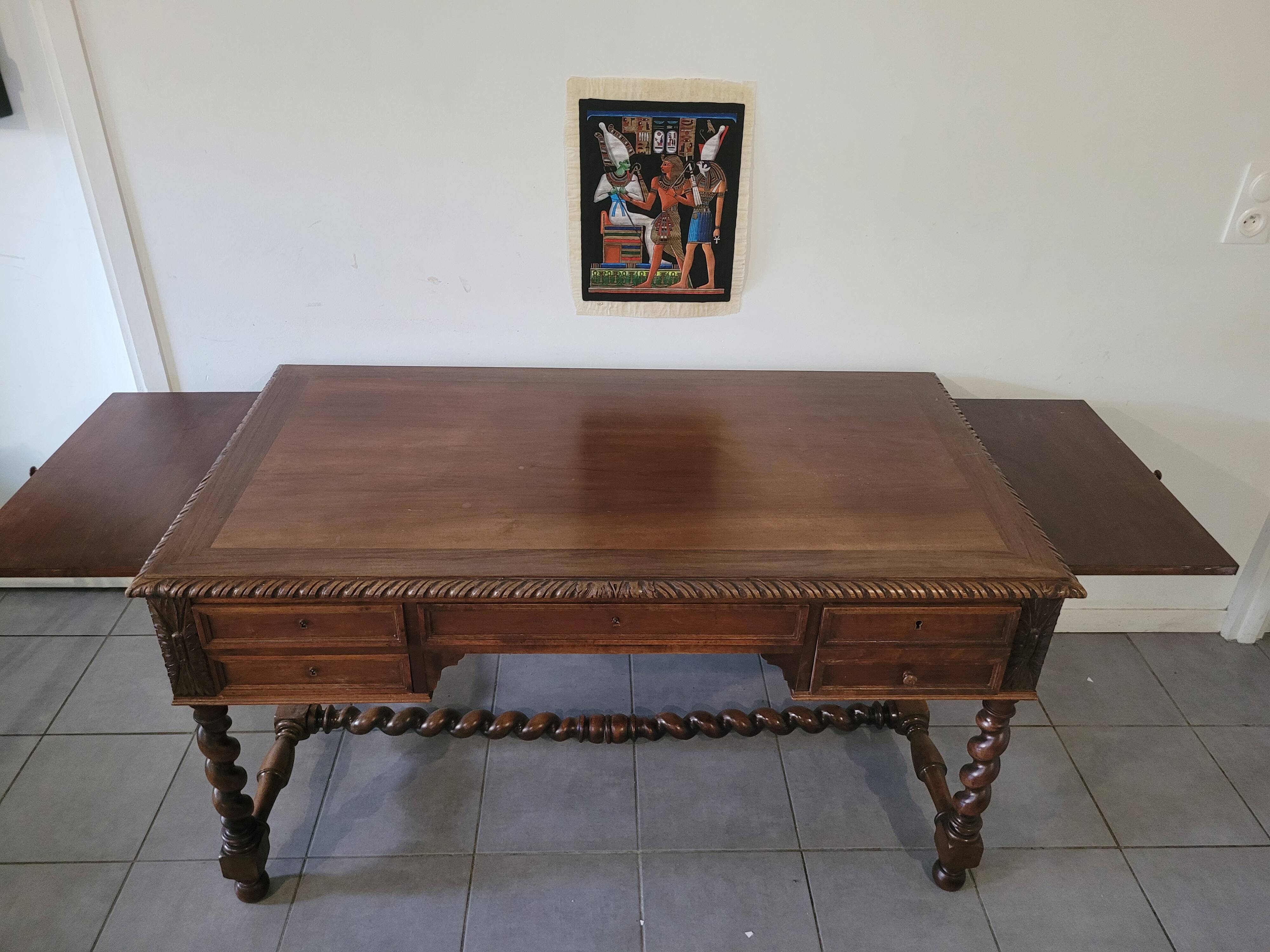 Bureau en chêne ancien