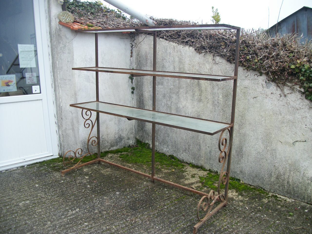 Shelf baker