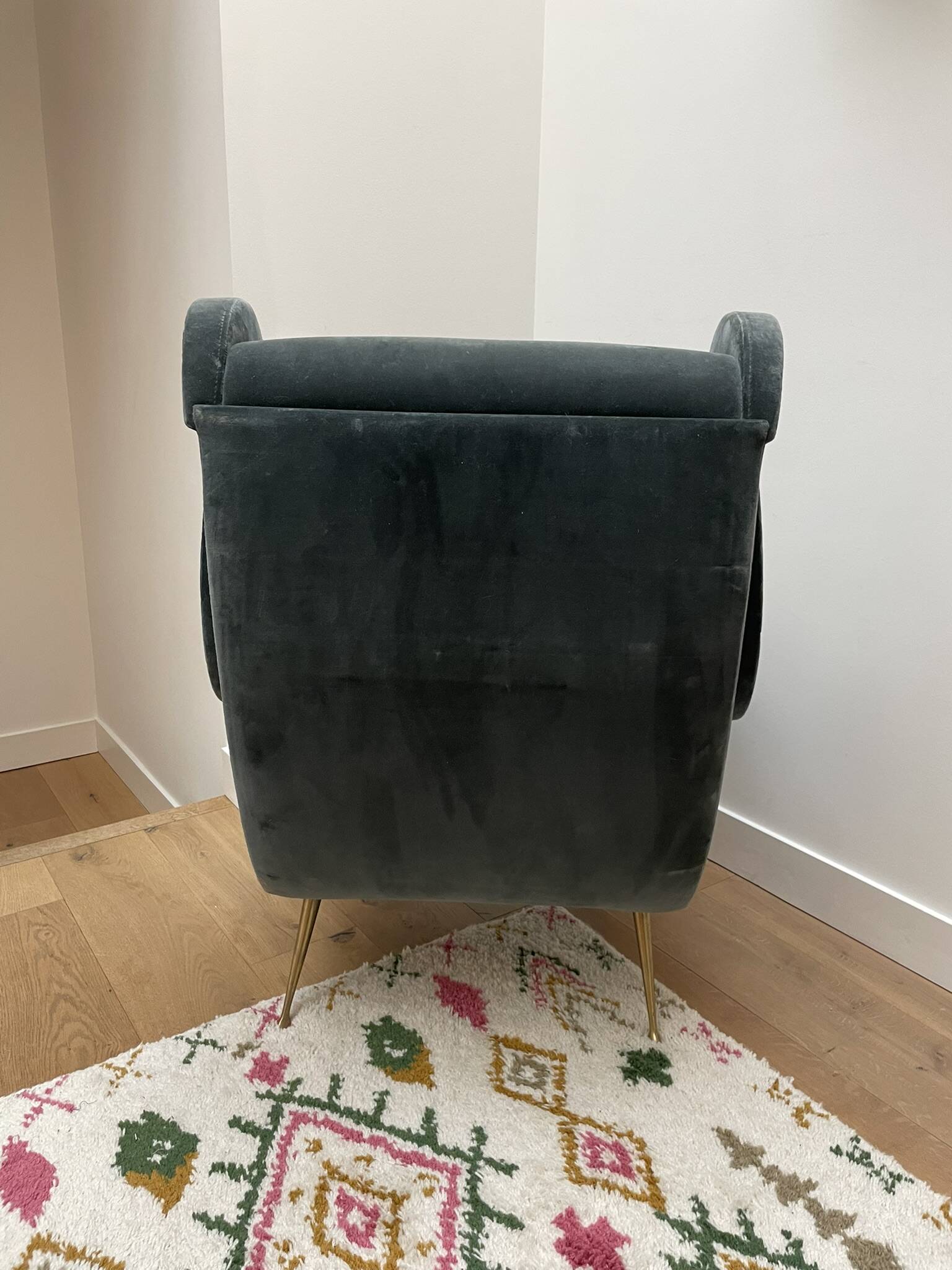 Vintage Italian armchairs – blue velvet. Stunning pair.