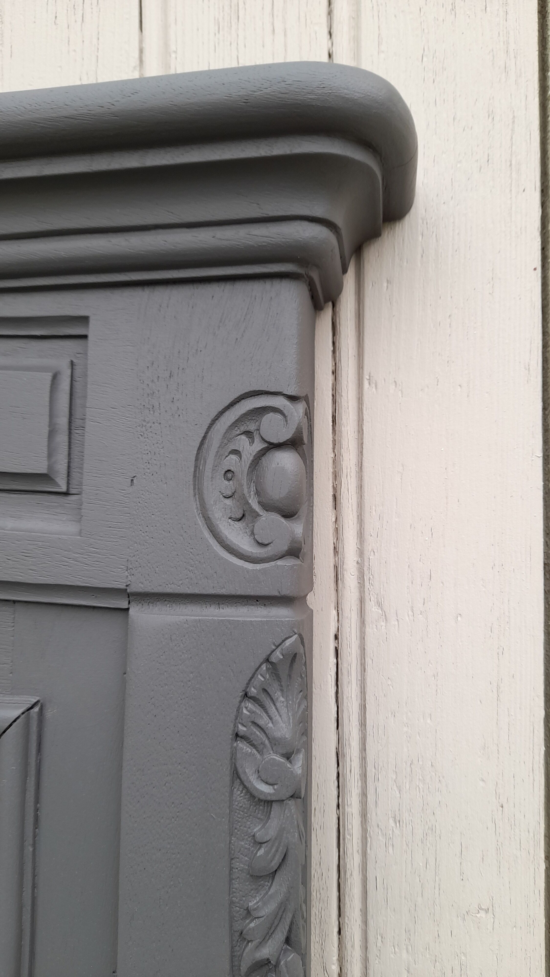 Bevelled antique mirror  97x151cm