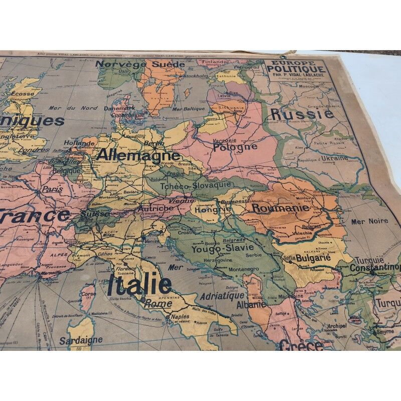 World map by P. Vidal de la Blache