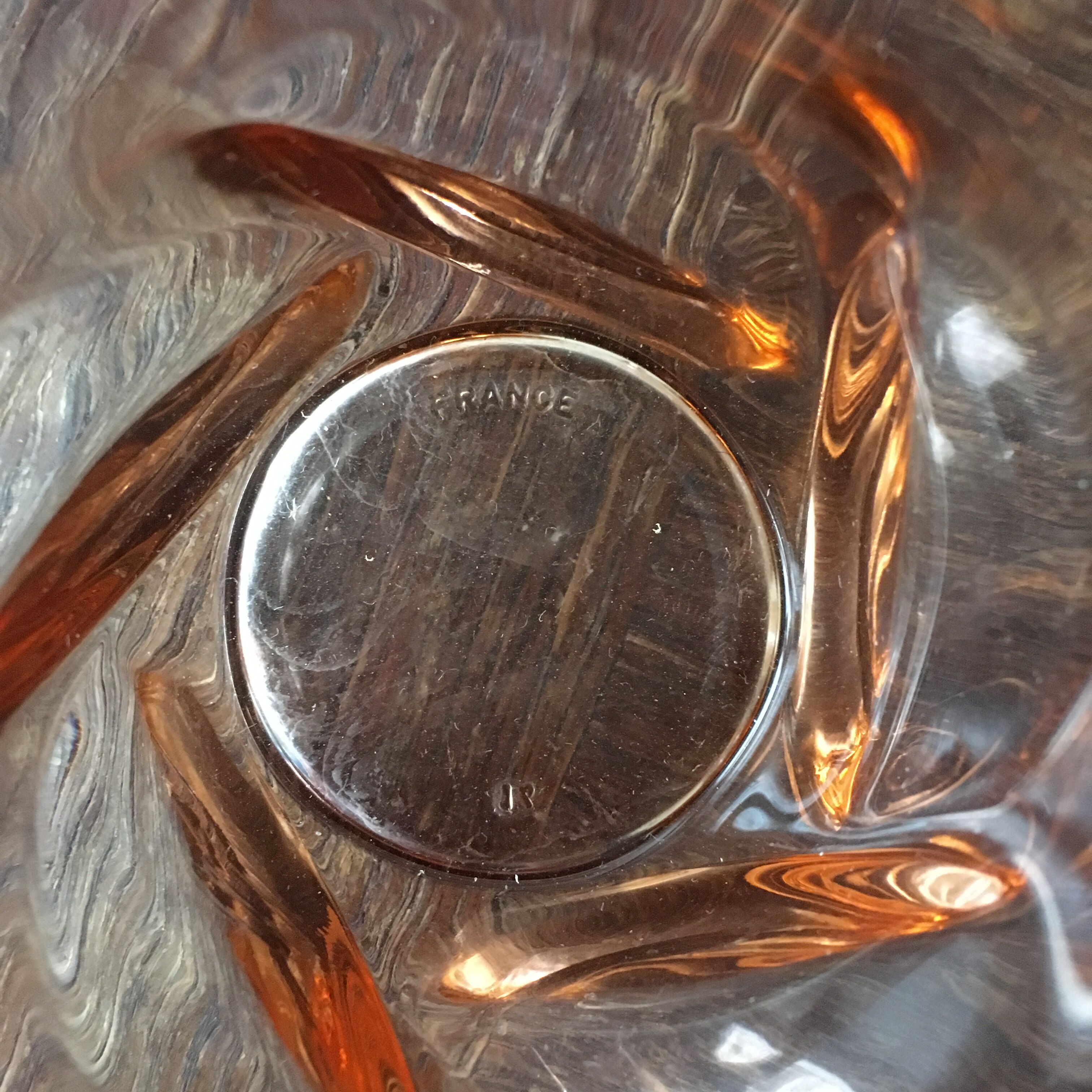 Lot de 5 verres teintés rose à base carré à vague