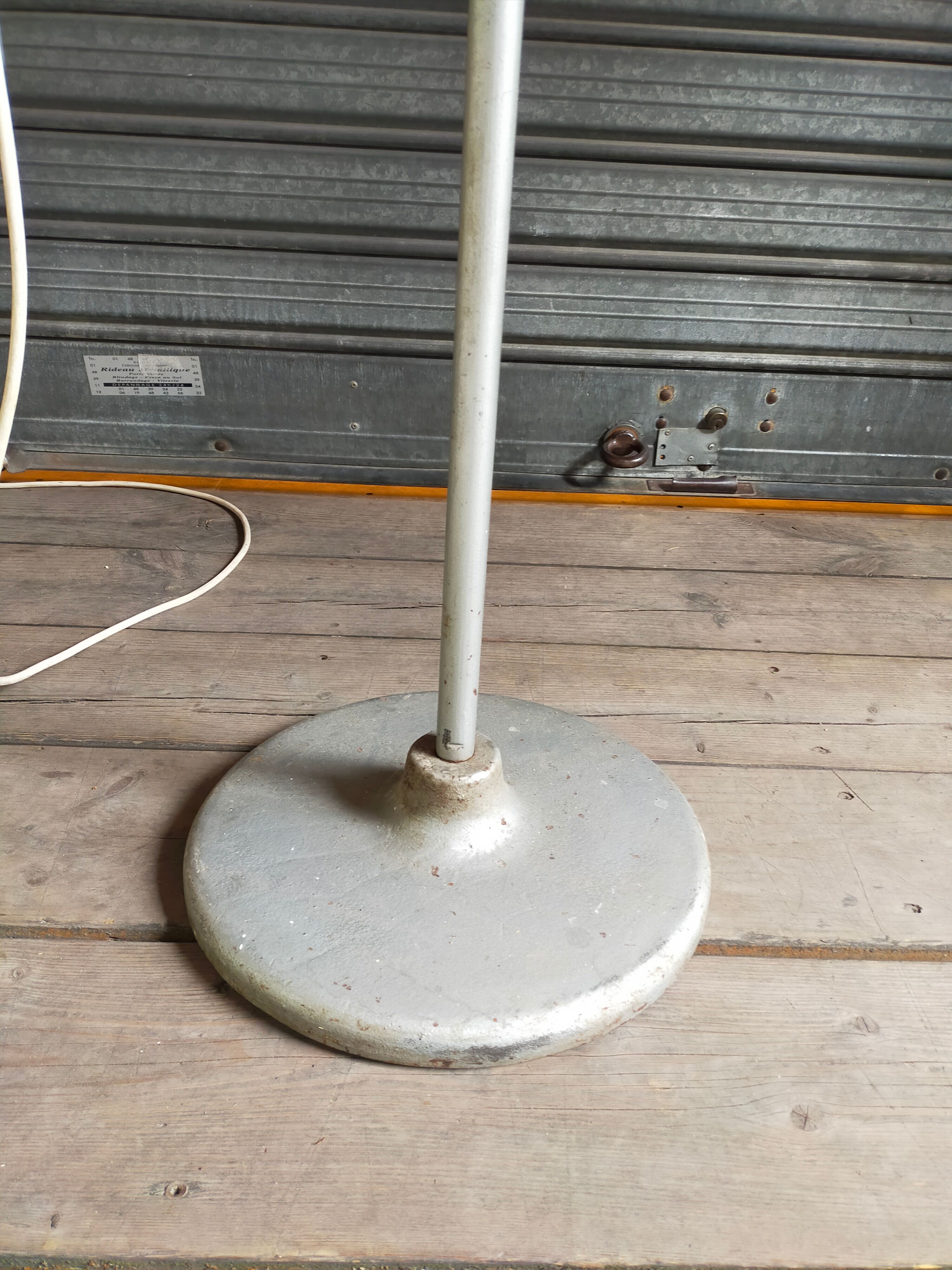 Pendulum floor lamp, model 219s, from the 50s by Ferdinand Solere