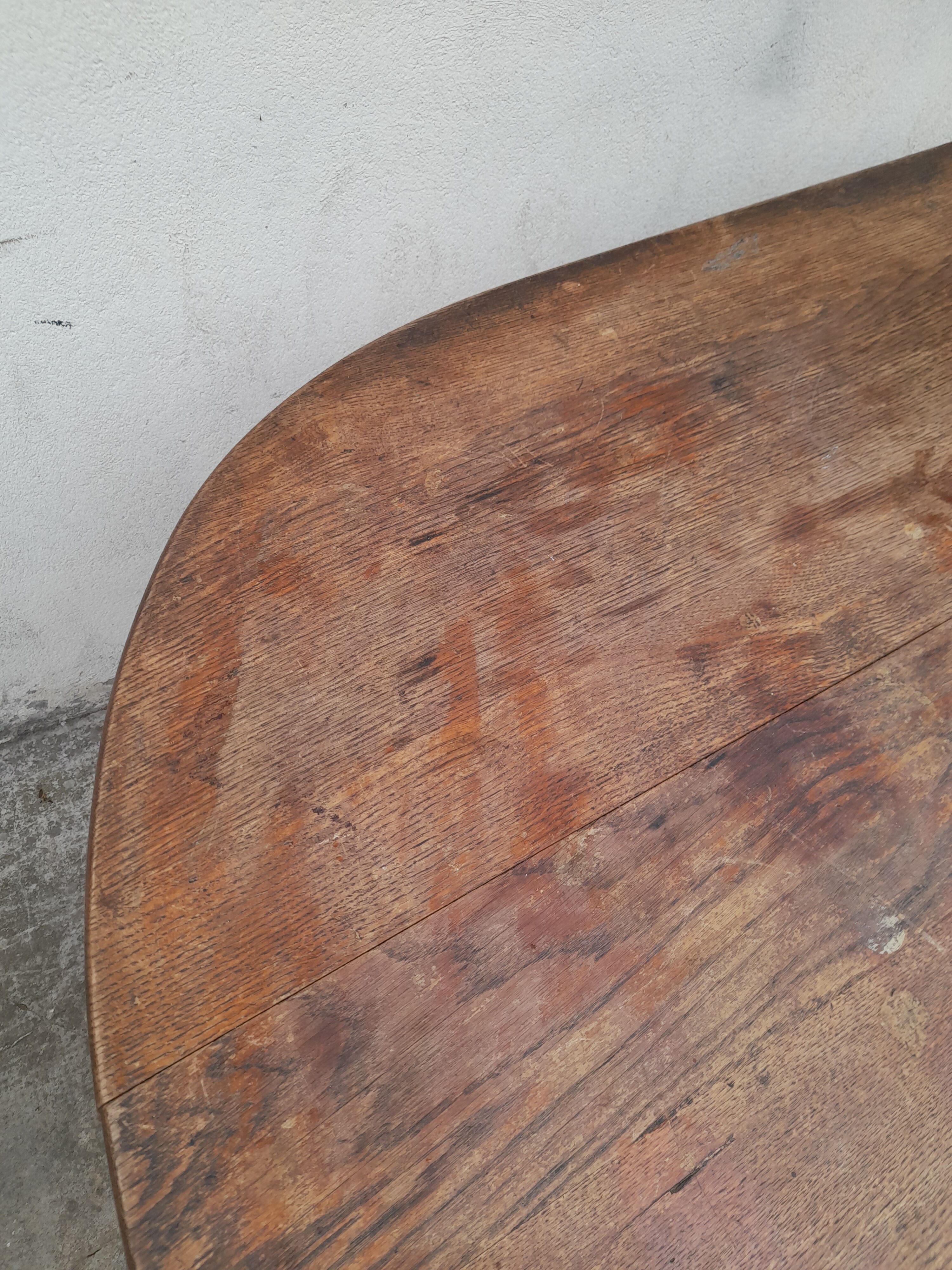 Table basse ovale d'école en chêne années 50