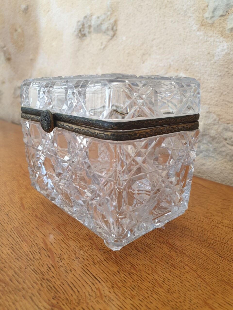 Nineteenth century cut crystal box box