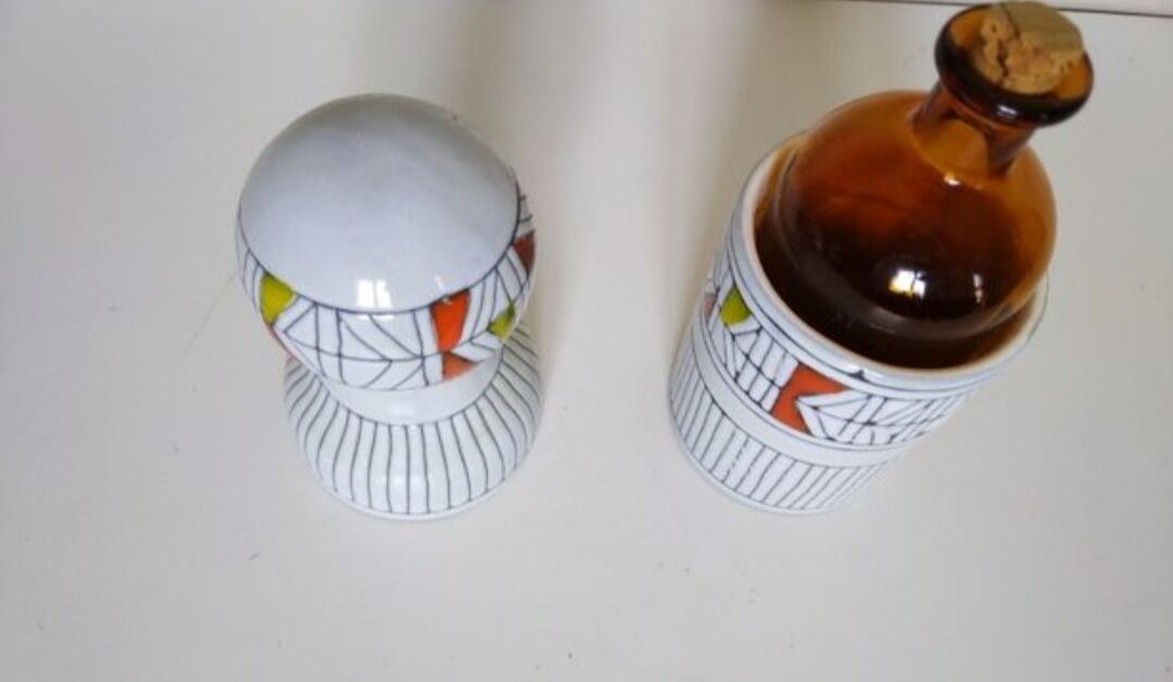 Ceramic essential oil Capron Roger