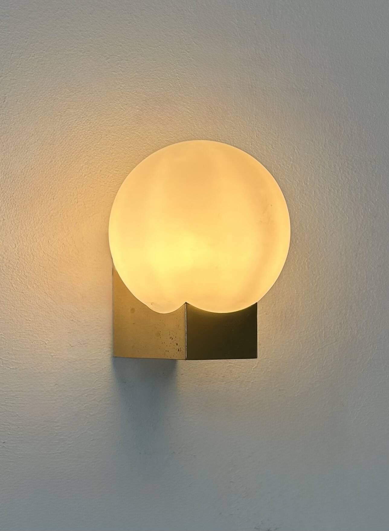 Vintage wall light, brass and opaline, France, 1970.
