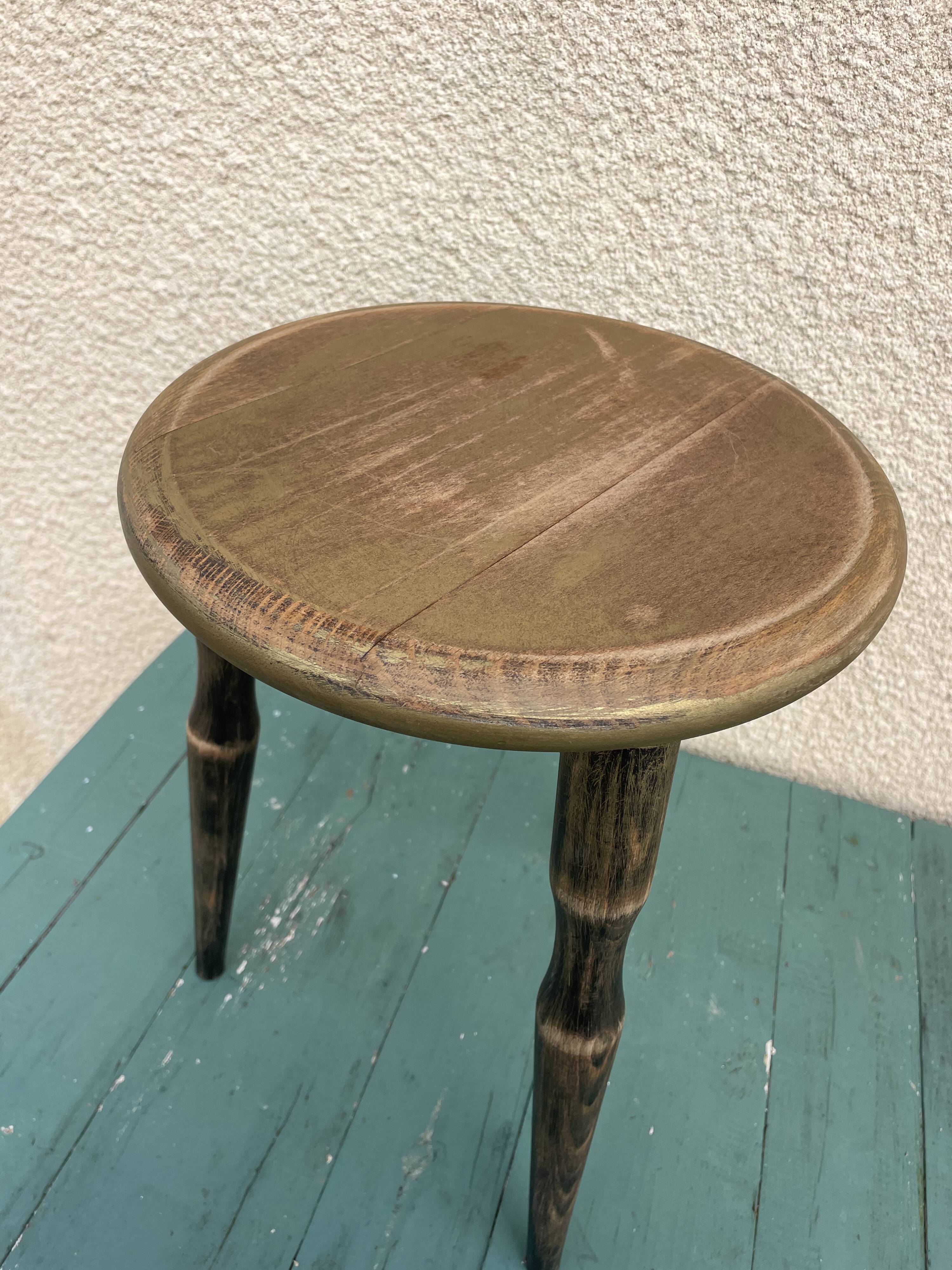 Tripod stool