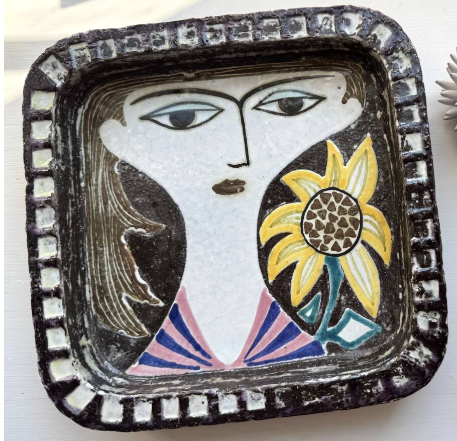 Face illustration ceramic bowl by Mari Simmulson for Upsala Ekeby, Sweden, 1960s