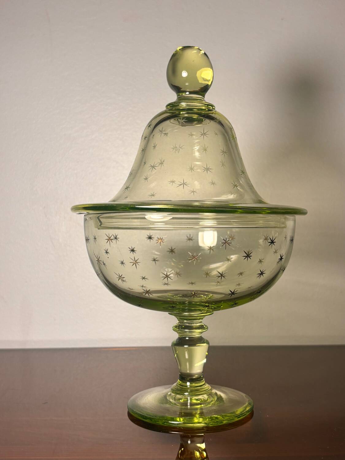 Baccarat/Saint Louis Compotier Ouraline crystal
