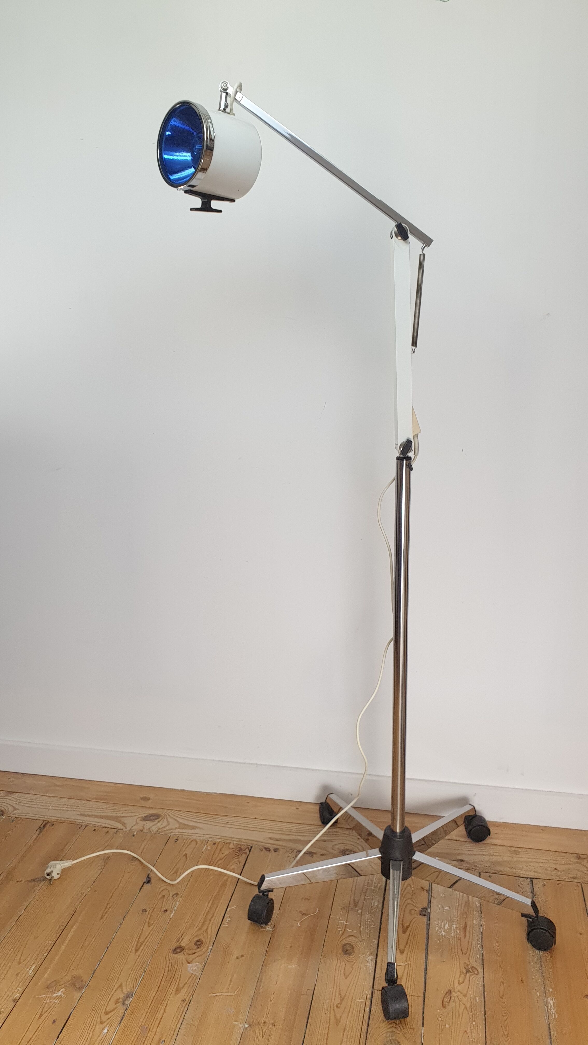 Medical lamp circa 1980