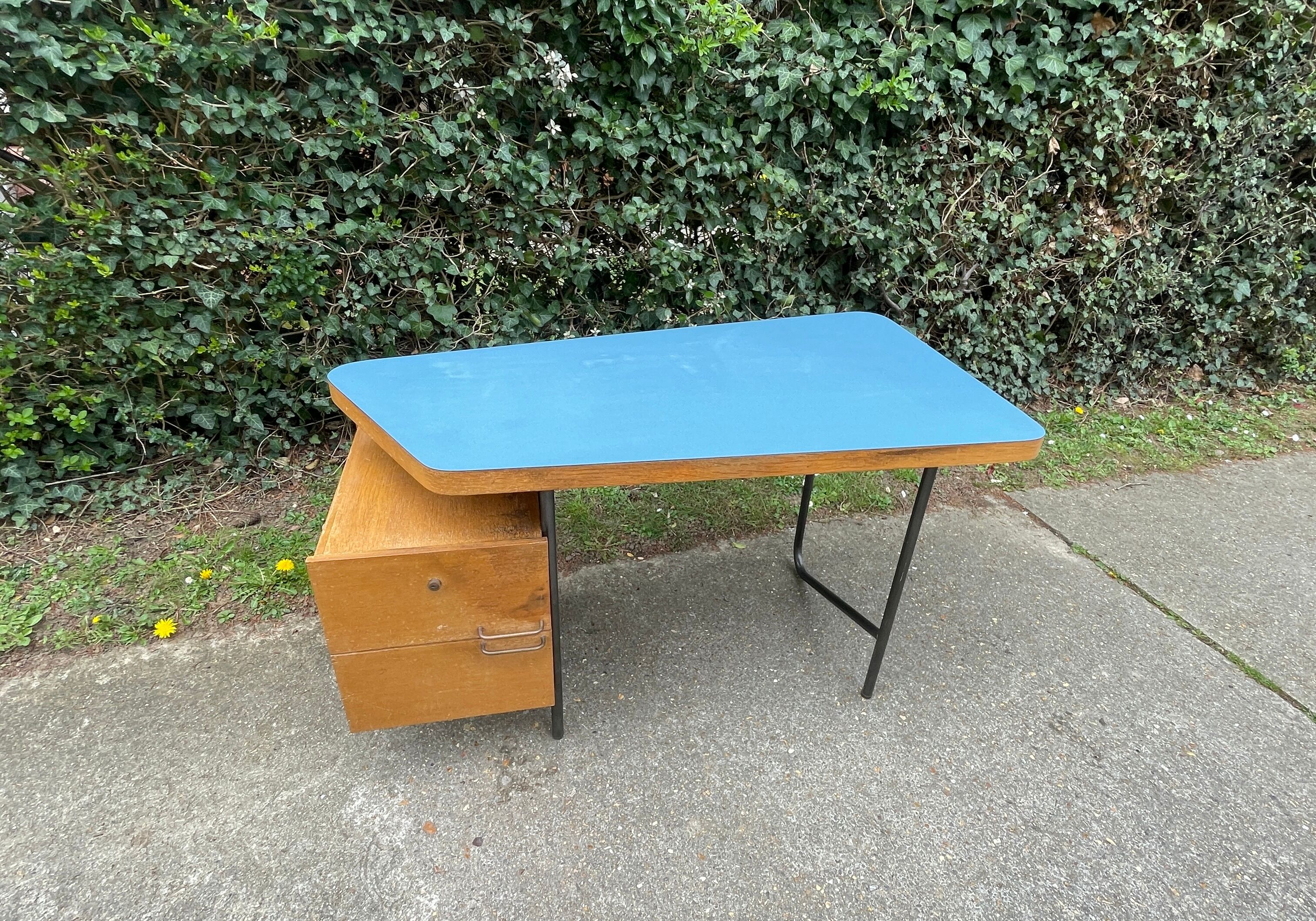 Asymmetrical desk by George Frydman