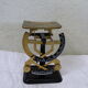 Weighs bilateral vintage metal letter 1940