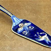 Ancienne pelle à gâteau Gien Renaissance fond bleu 1941/1950