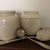 Set of two stoneware pots