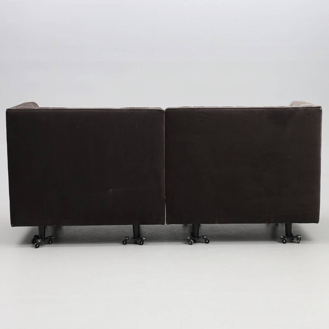 Contemporary 2-Piece Modular Lounge Sofa — Velvet Upholstery — Deep, Relaxe