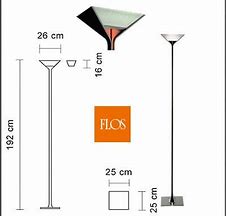 Lamppost papillonna edite by Flos