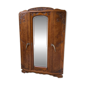 Armoire en chêne massif,
