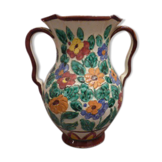 vintage vase signed in good condition
