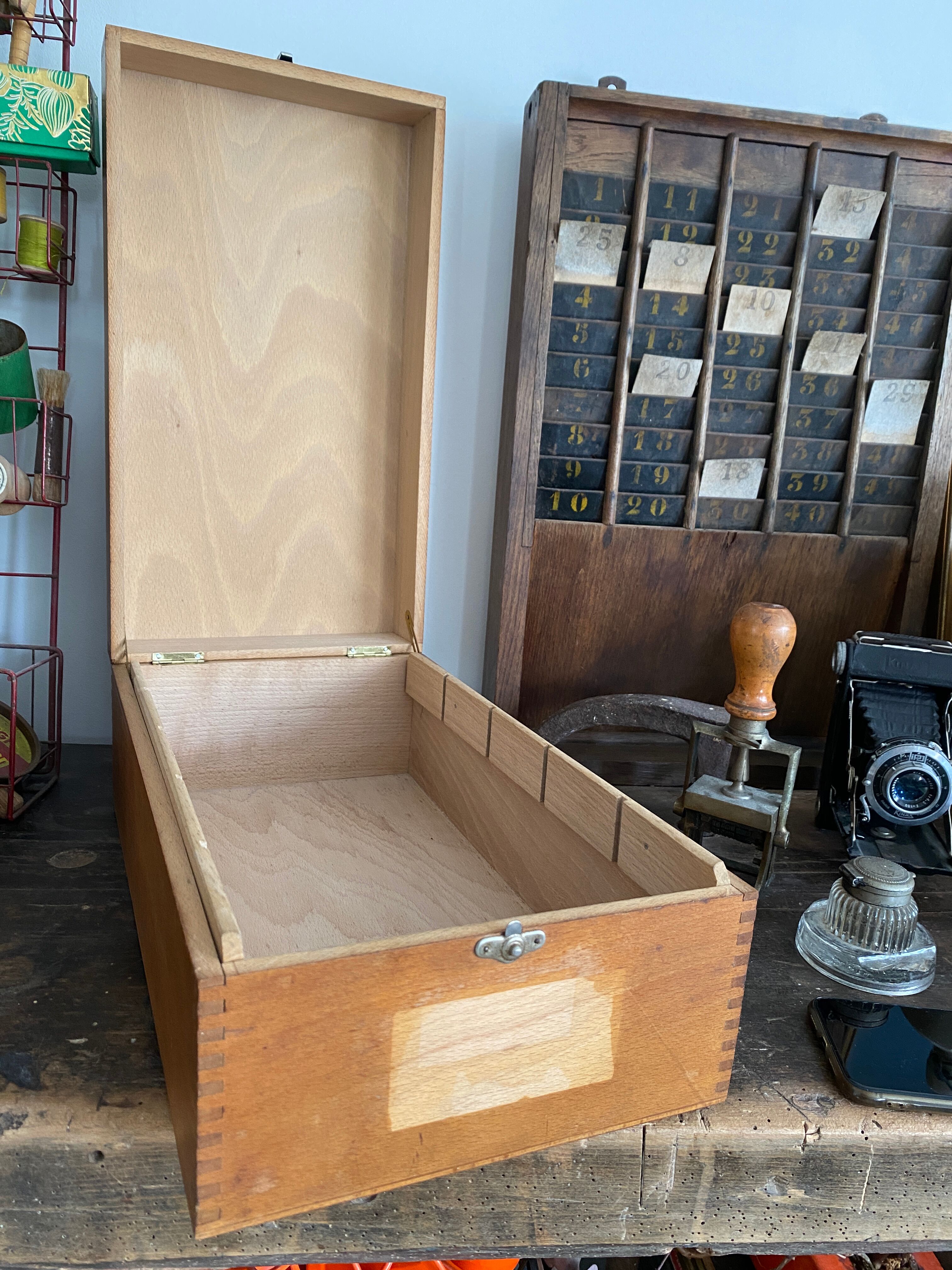 Set of 2 wooden plug boxes