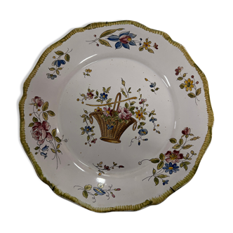 Assiette décorative en porcelaine avec accroche signé VP