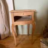 Air-coated bedside table