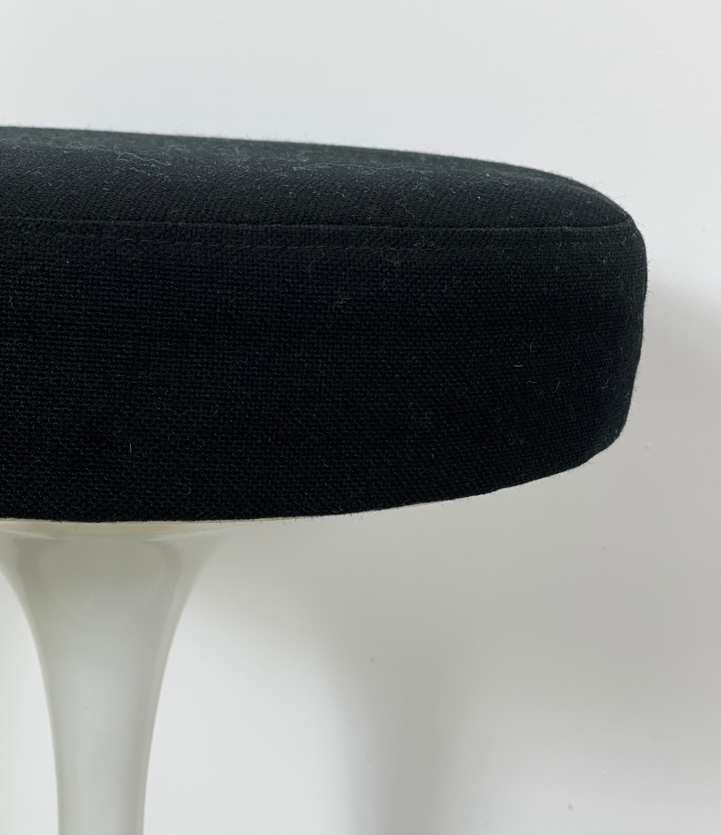 Eero Saarinen Tulip stool for Knoll International, 1960s