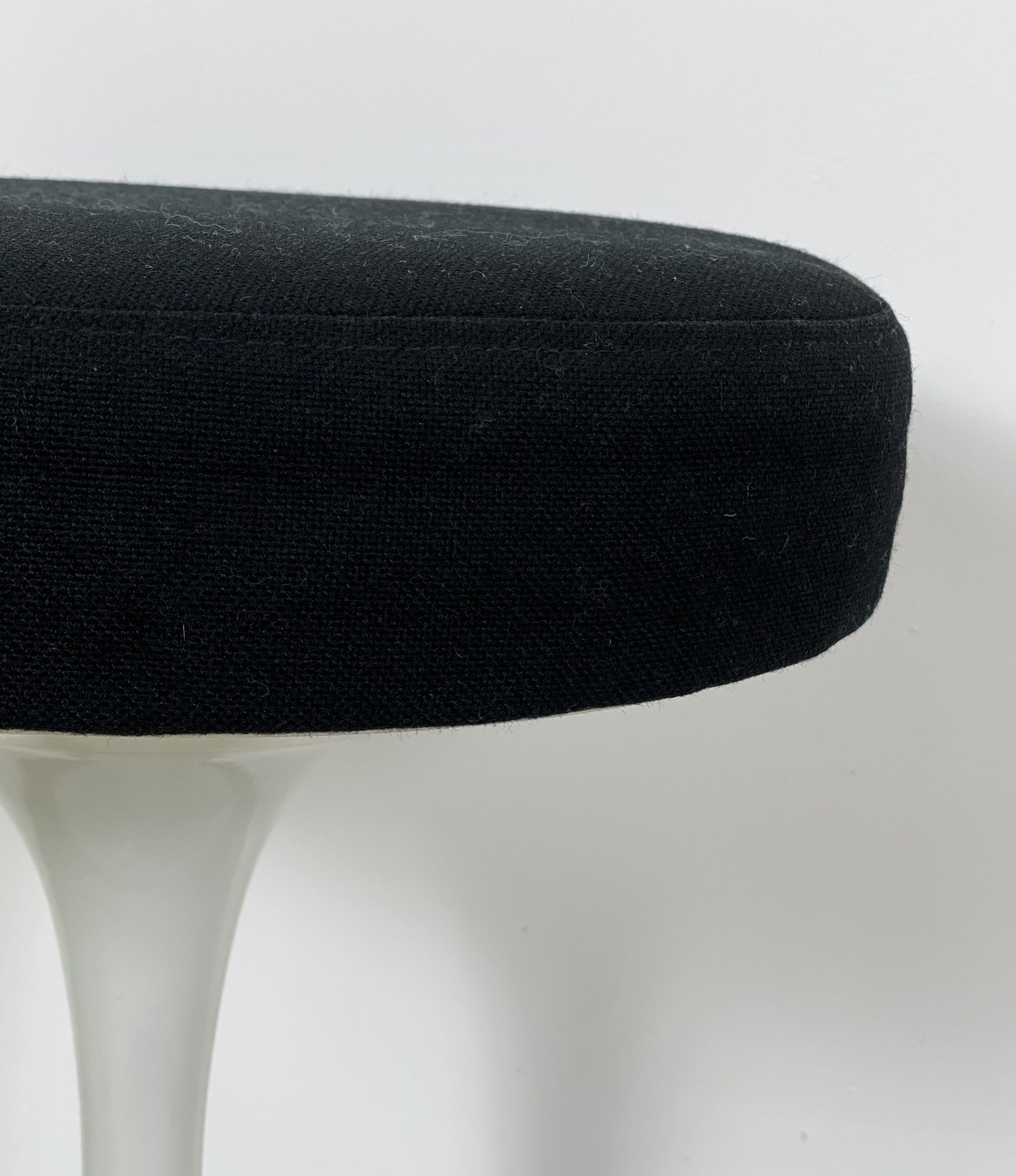 Eero Saarinen Tulip stool for Knoll International, 1960s