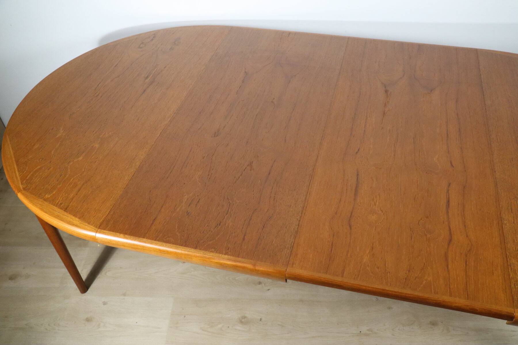 VV Mobler Spottrup Scandinavian extendable teak table, 1960