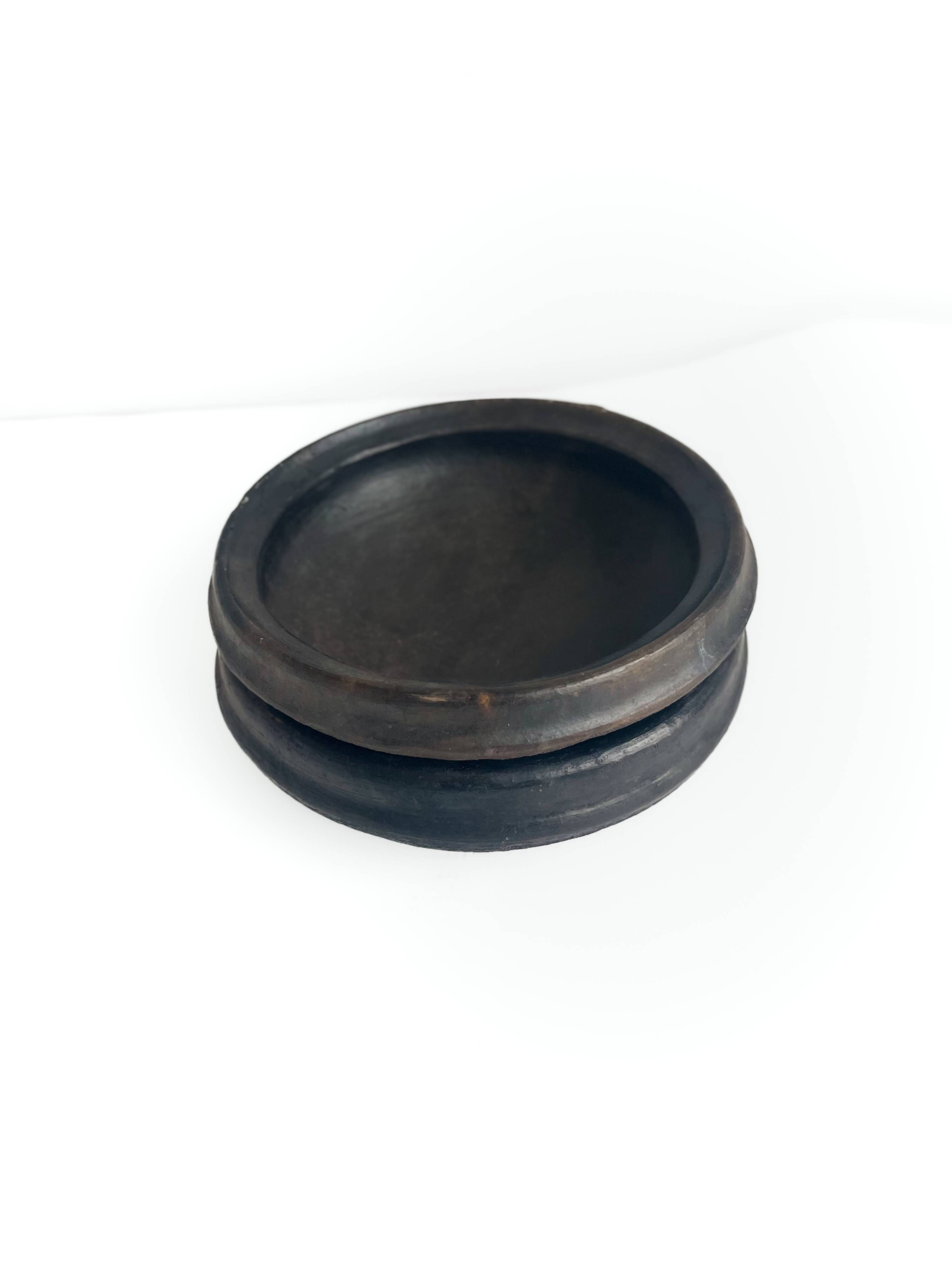 Abron "Kânâh" smoked terracotta dish | Ø 23cm diameter | African bowl