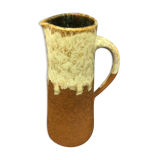 Accolay pitcher
