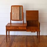 Scandinavian dressing table