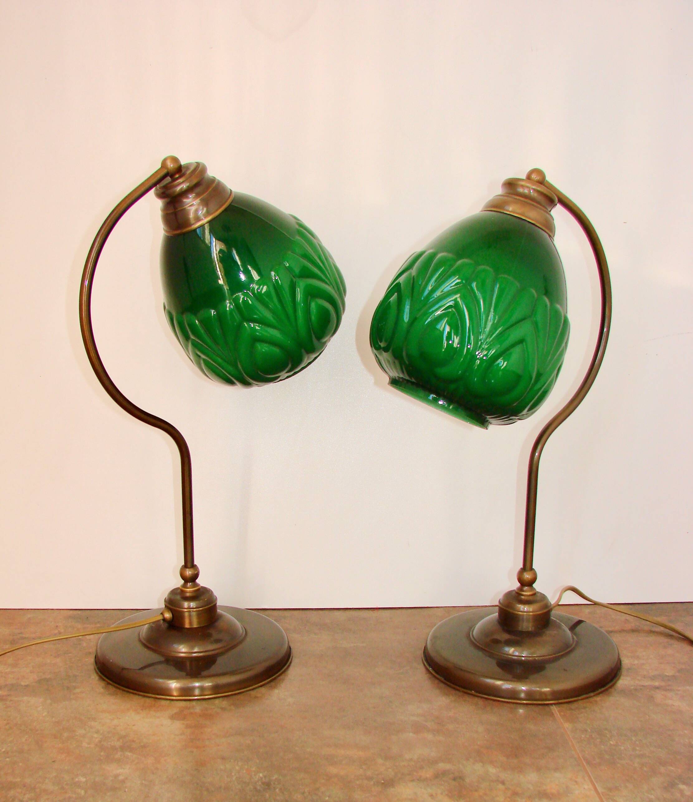 A pair of modern 1980s table lamps, brass and glass, E27, height 48 cm