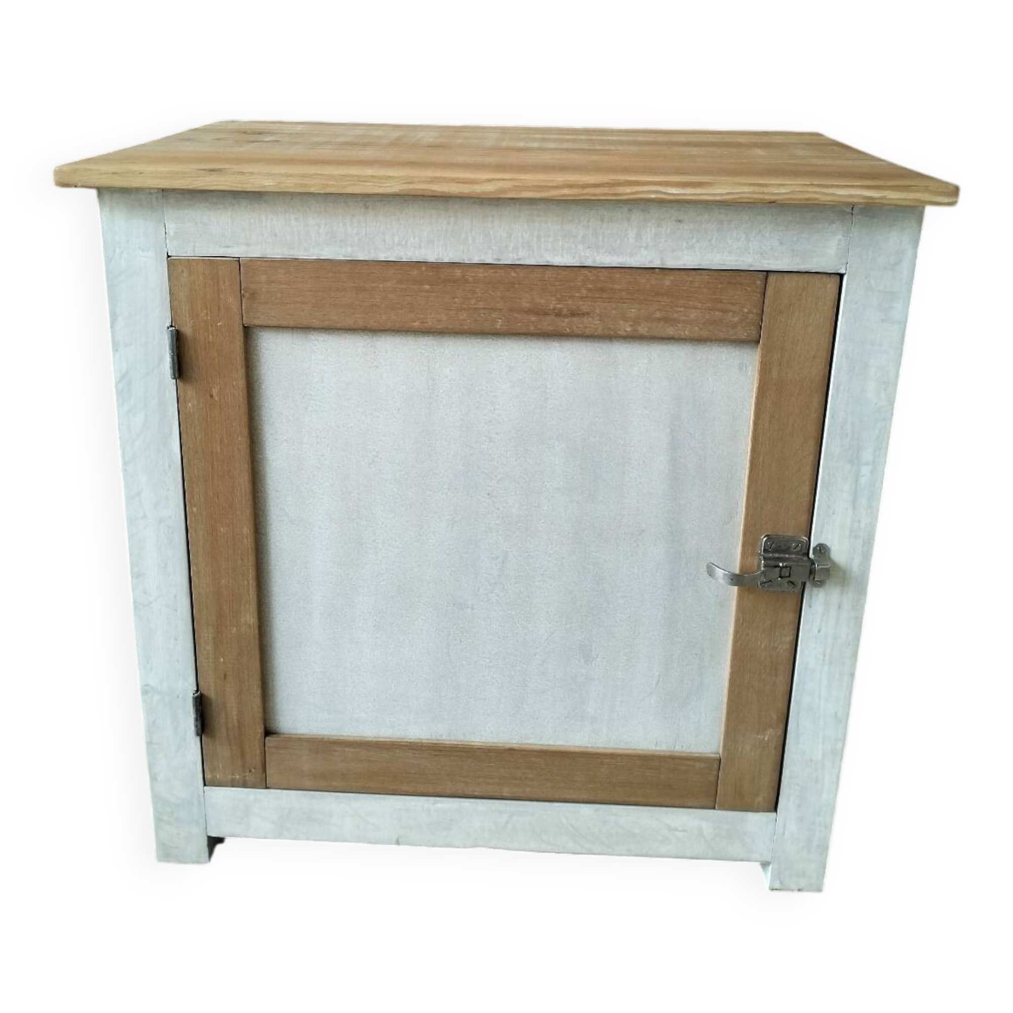 Small Parisian buffet