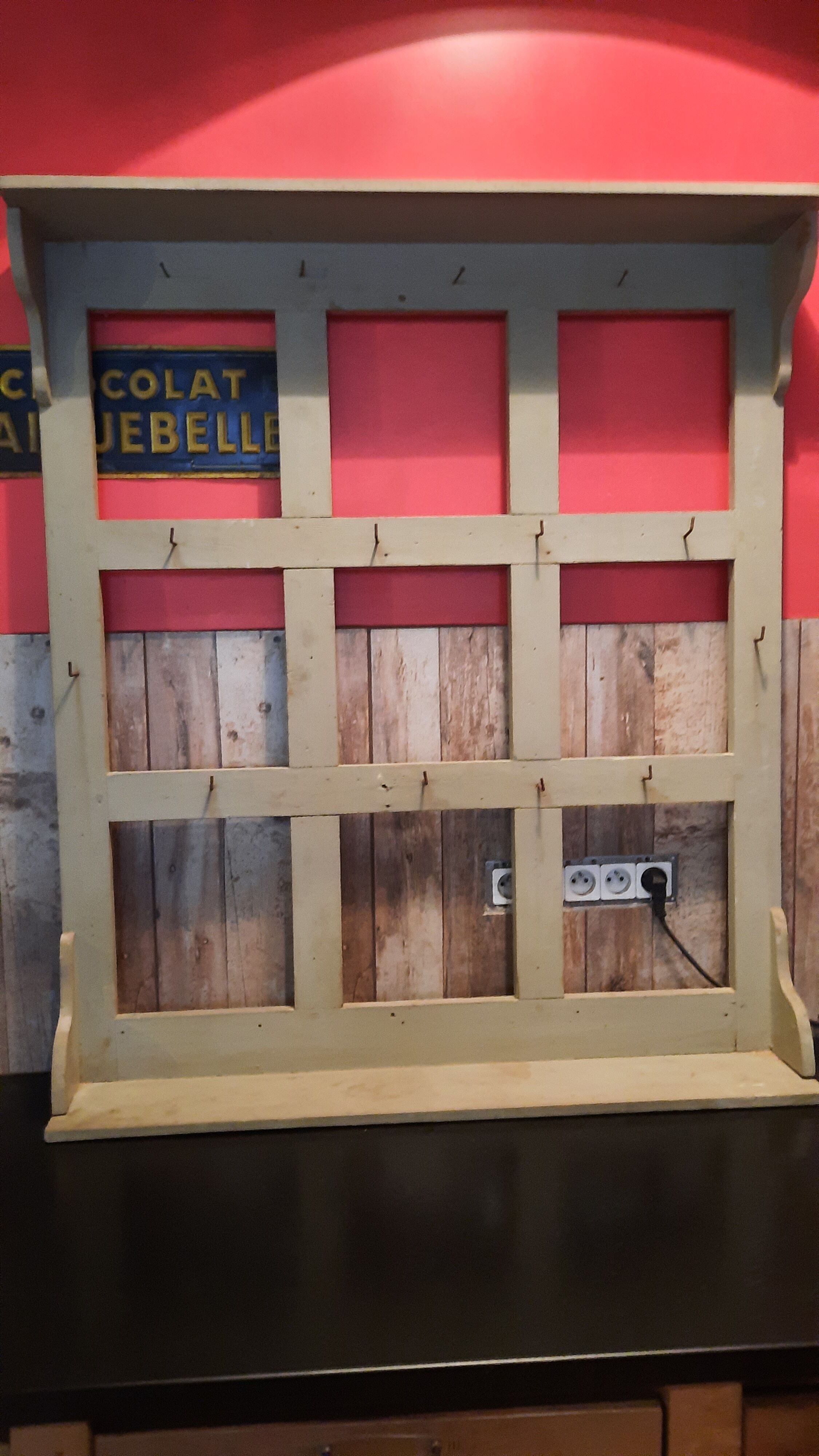 Pan holder and utensils