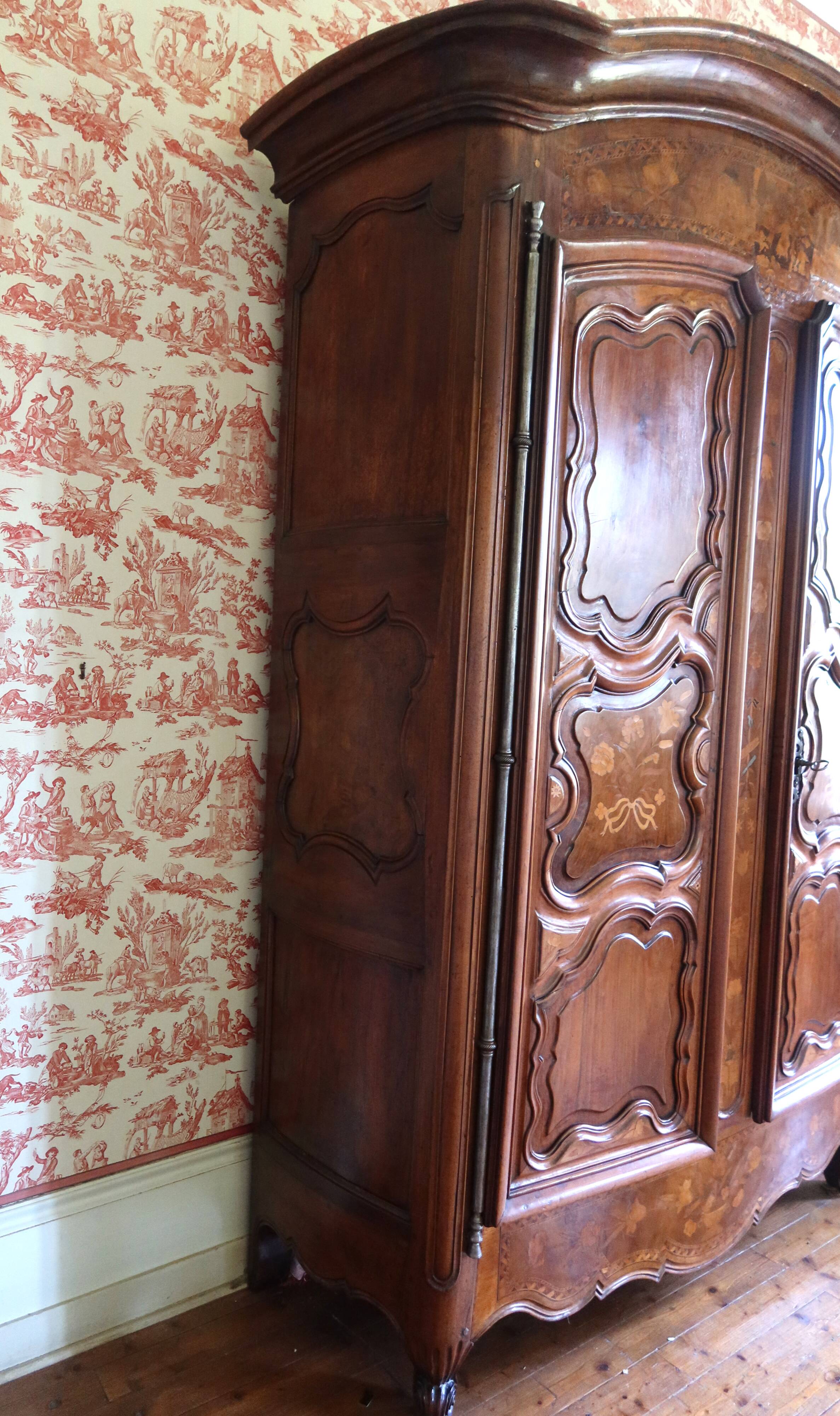 18th century curved Louis XV wardrobe
