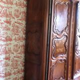 armoire Louis XV galbée du XVIII ème