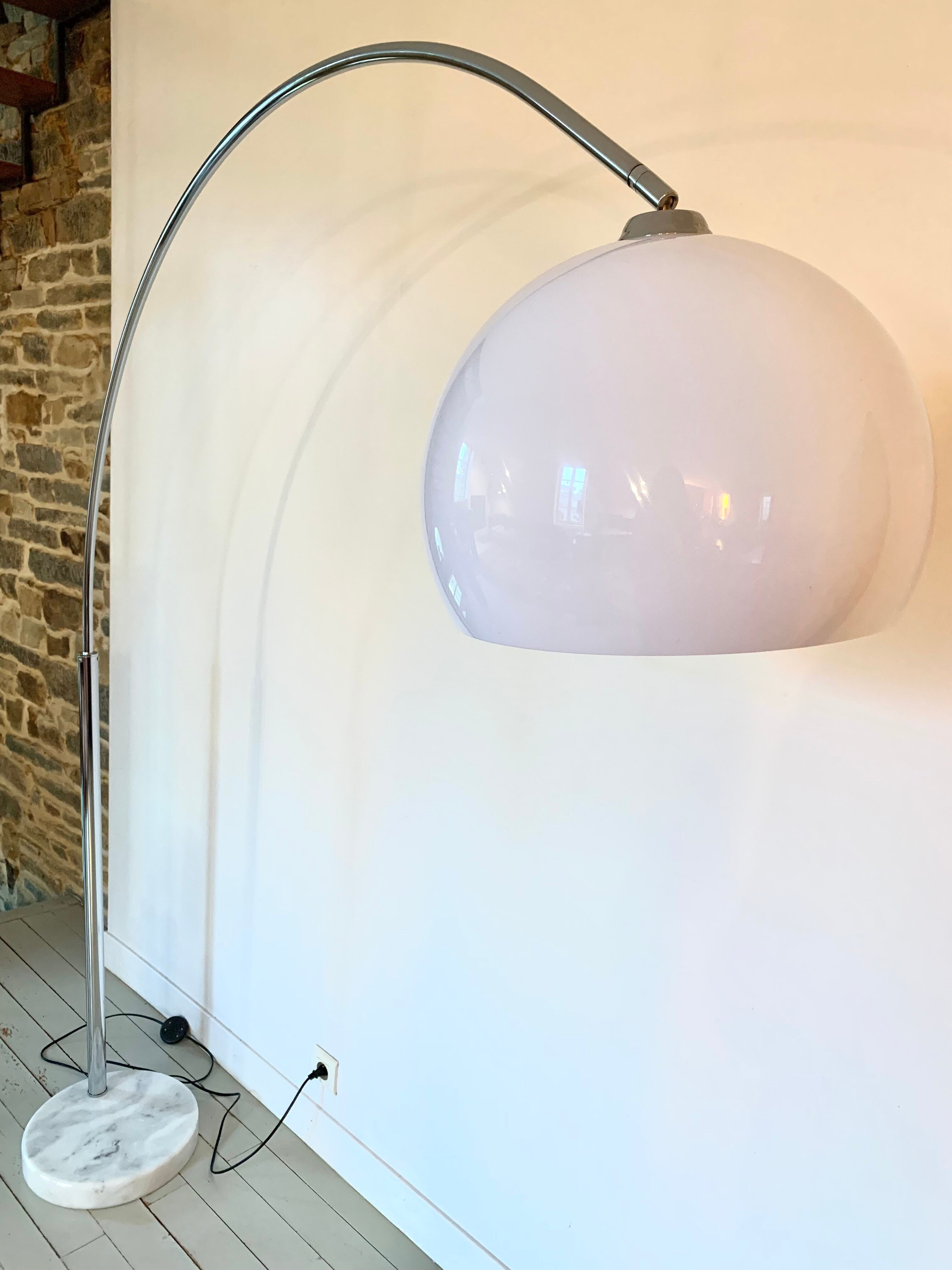 Lampadaire arc avec pied en marbre