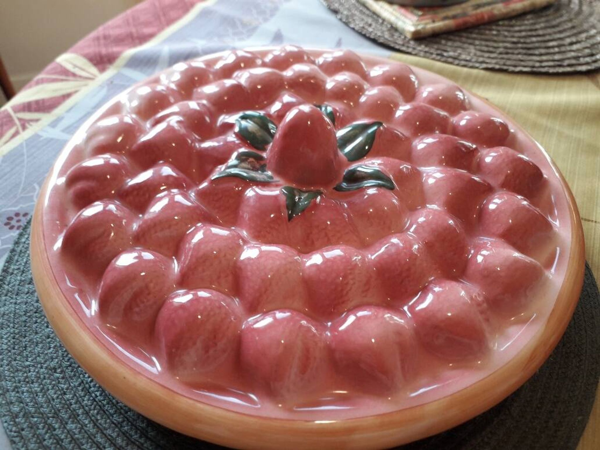 Vintage dessert plate in glazed ceramic with strawberry design, 1950s-1970s.