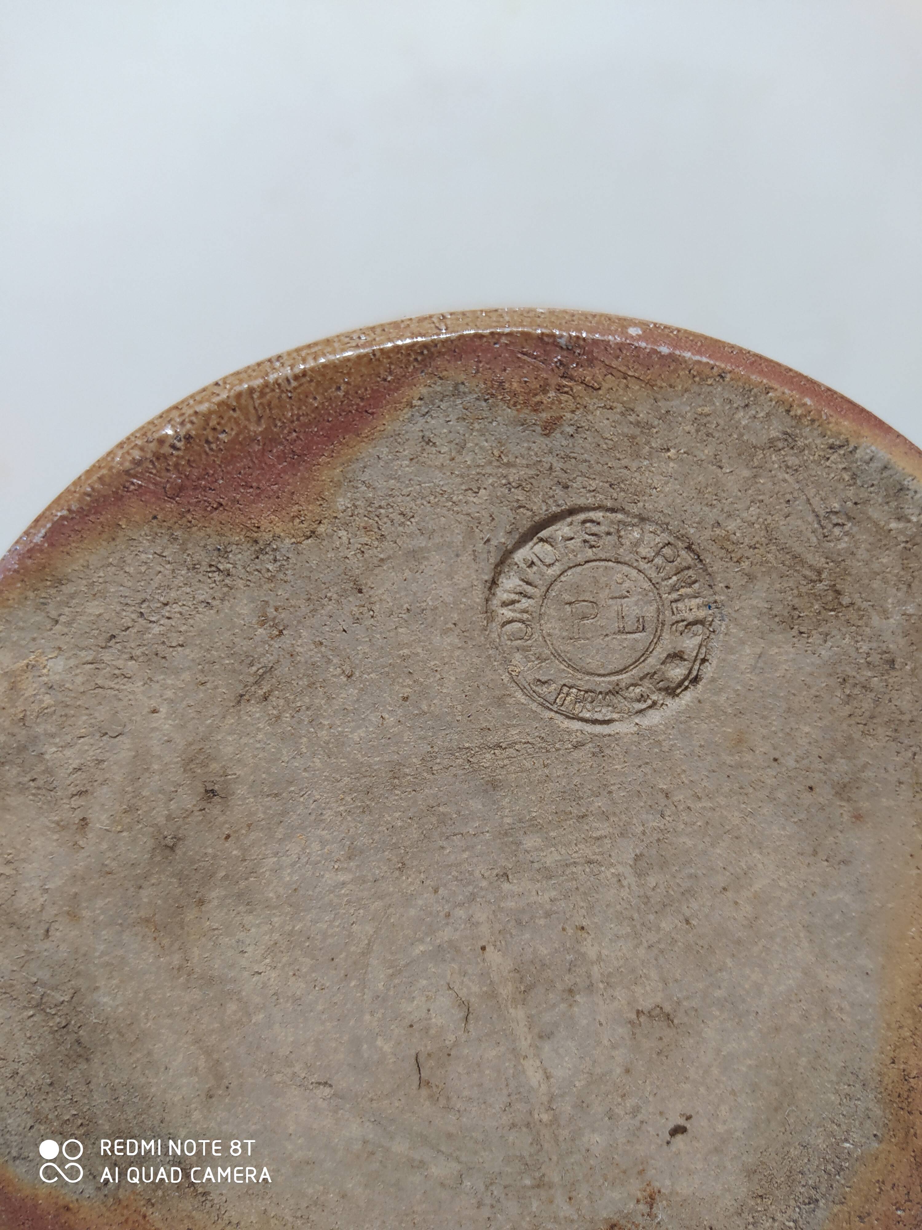 Lady Jeanne style sandstone vase bottle