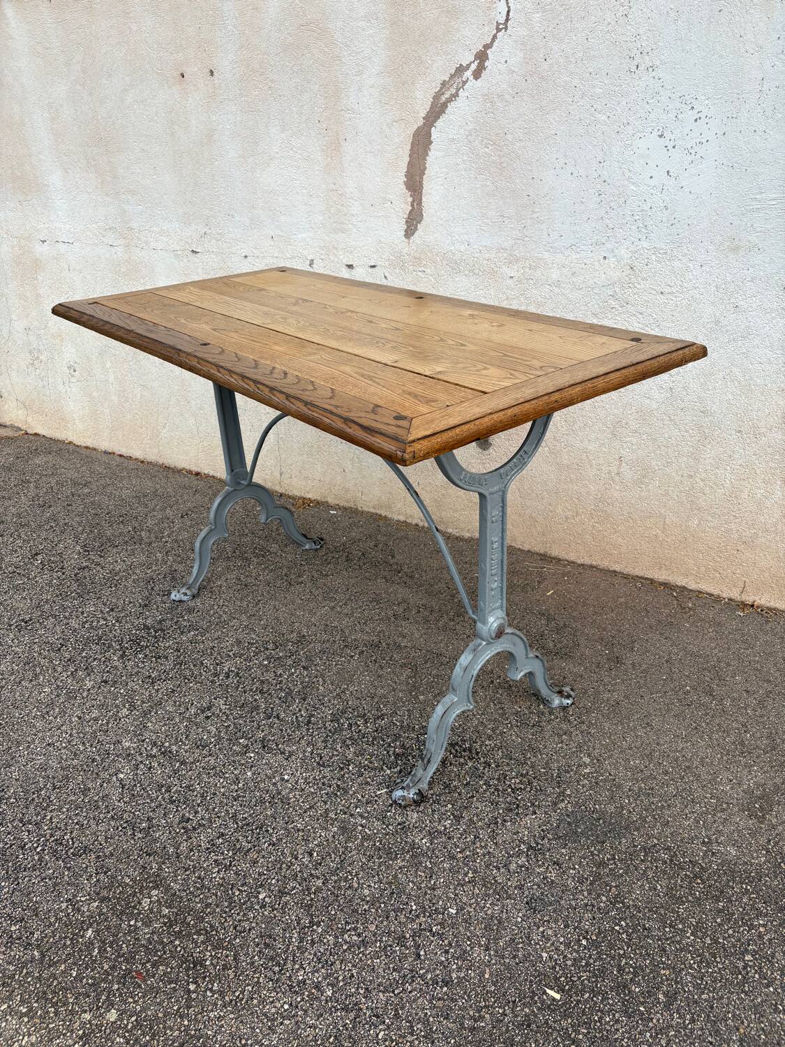 Bistro table stone font worker