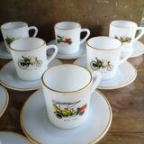 Set de 10 tasses en Arcopal illustrées de vieilles voitures