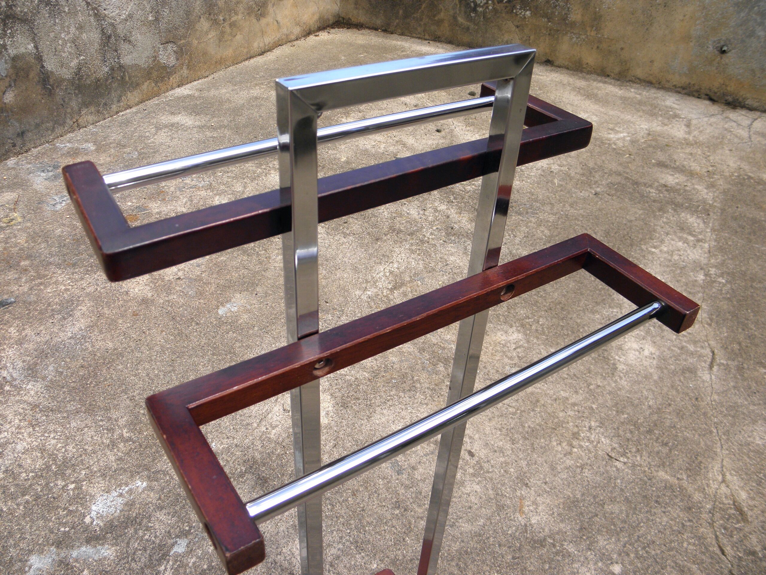 chrome and wood towel rack